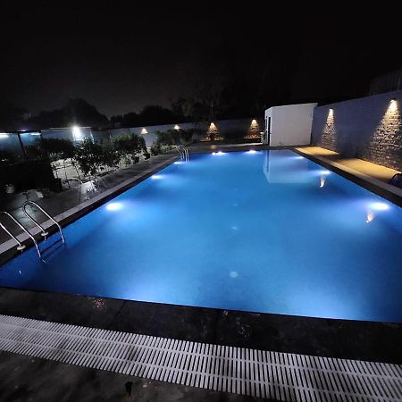 The Lagoon Samalkha Exterior photo